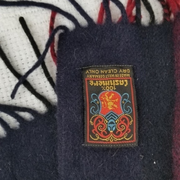 Vintage Cashmere scarf - Picture 6 of 8